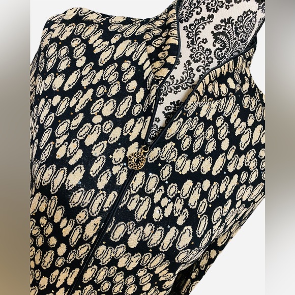 St. John Jacket Sz 8 - Picture 3 of 6